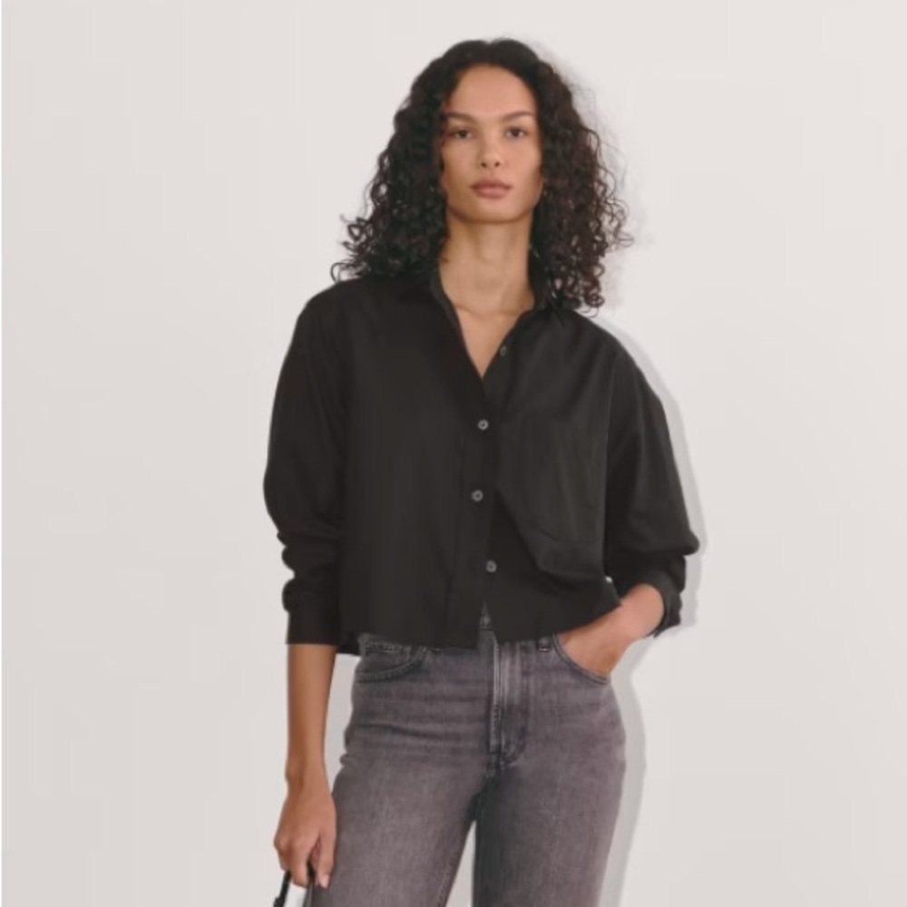 Everlane The Way-Short shirt in silky cotton